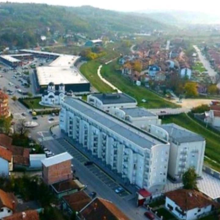 Апарт отель Wing Club Dajana Ягодина Экстерьер фото