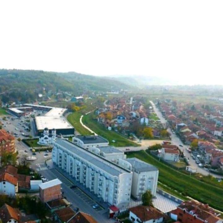 Апарт отель Wing Club Dajana Ягодина Экстерьер фото